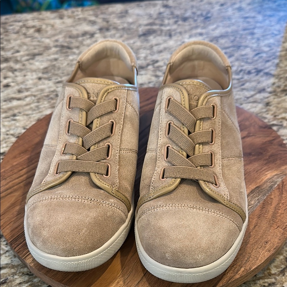 Vionic “Jean Suede” Sneakers